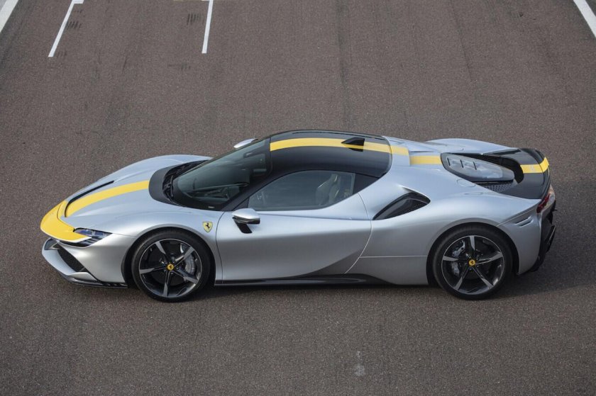 Ferrari sf 90 stradale