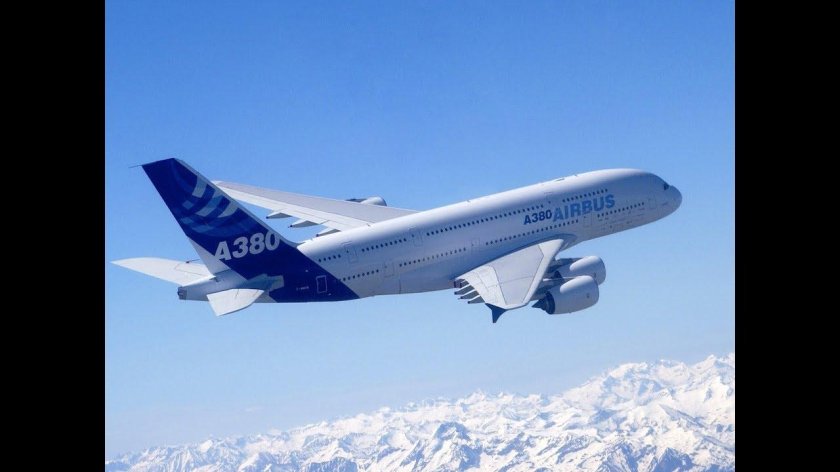 Самолёт Airbus a380