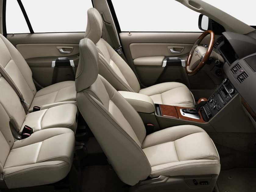 Салон вольво хс 90