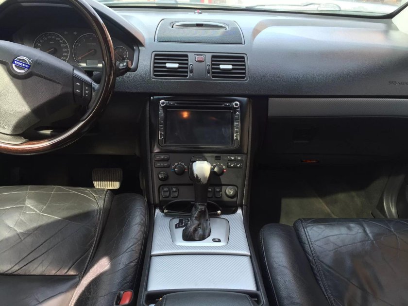 Магнитола Volvo xc90 2004
