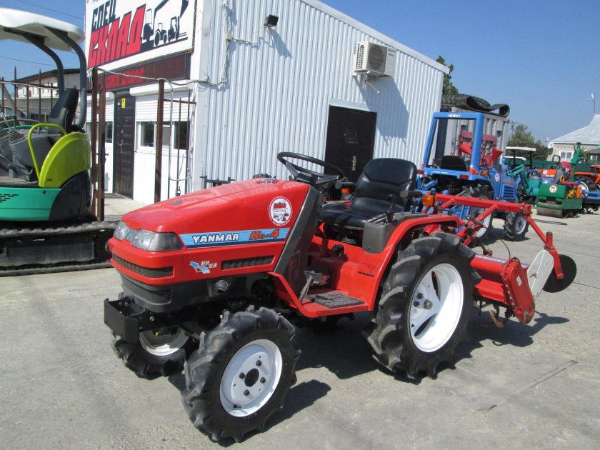 Трактор Yanmar