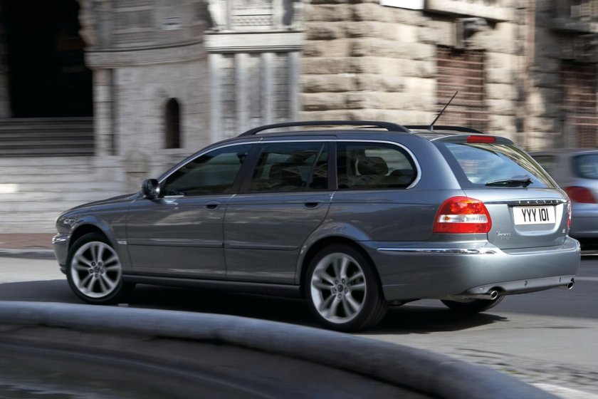 Jaguar x-Type универсал