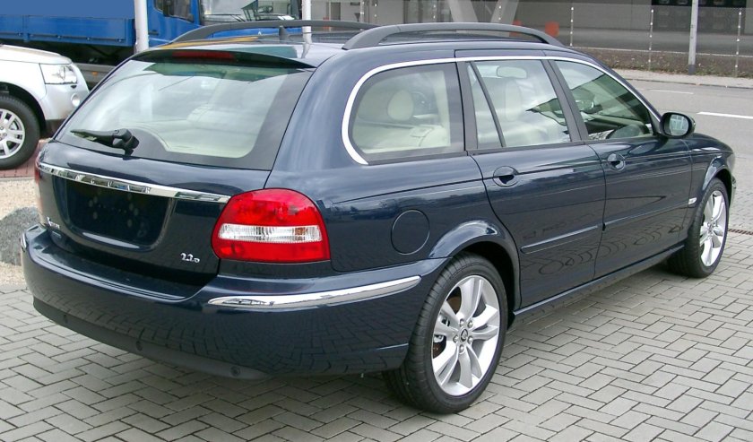 Jaguar x-Type универсал