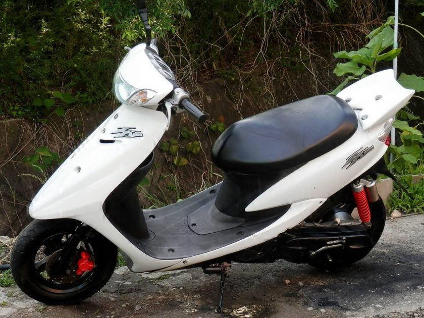 Yamaha jog sa 16 ZR Evolution