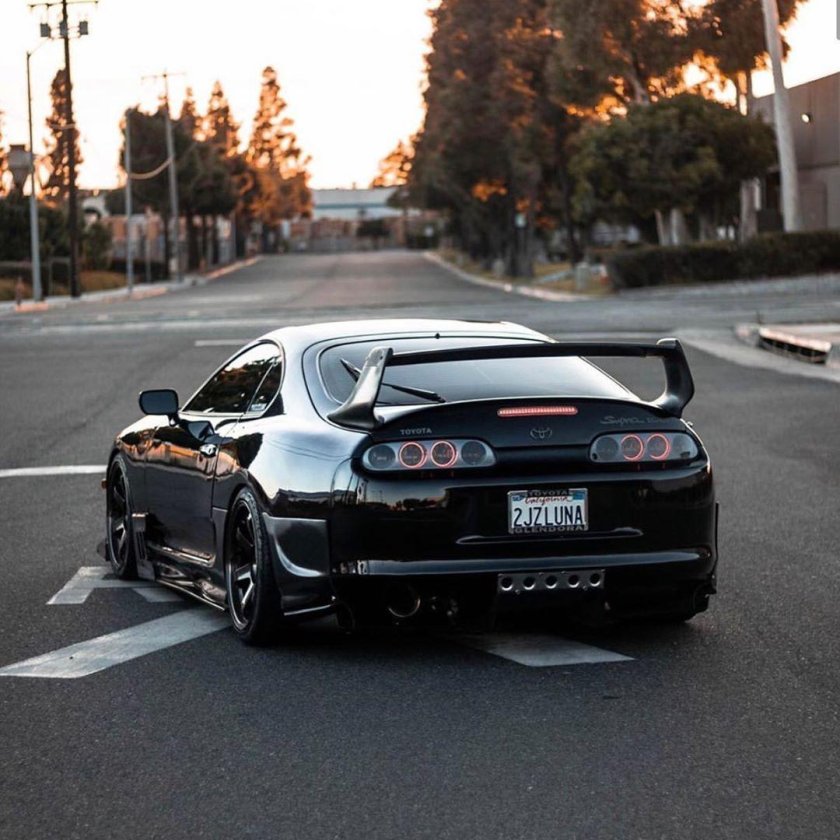 Toyota supra a 80 tuning