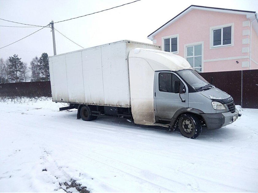 ГАЗ Валдай с закабинным спальником