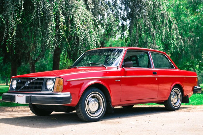 Volvo 242