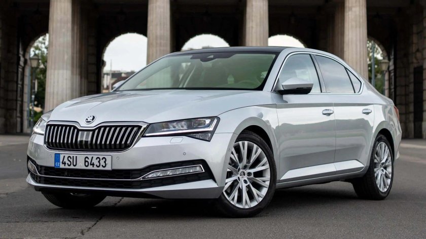 Škoda Superb 2020 седан