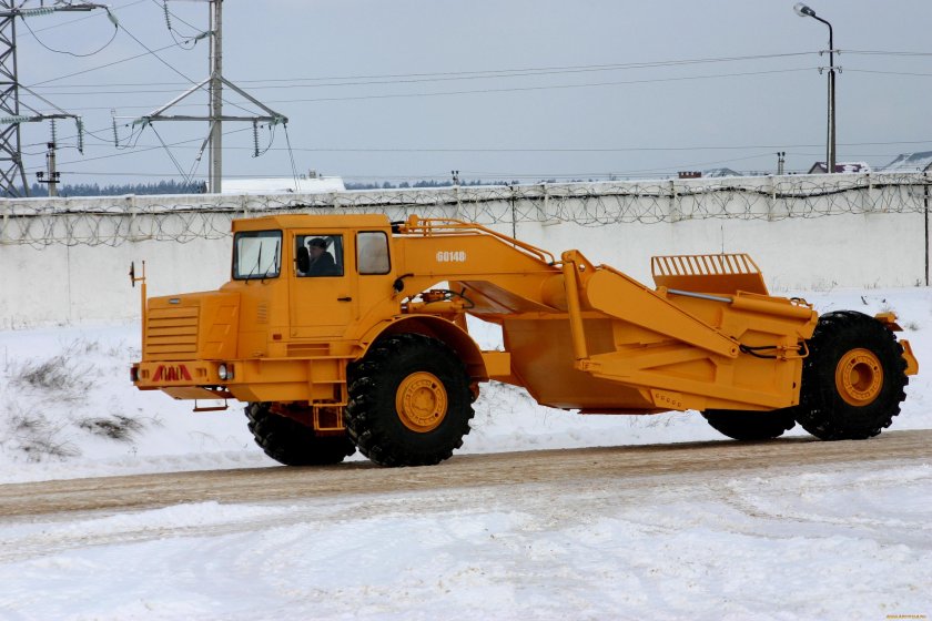 Скрепер самоходный МОАЗ-60148