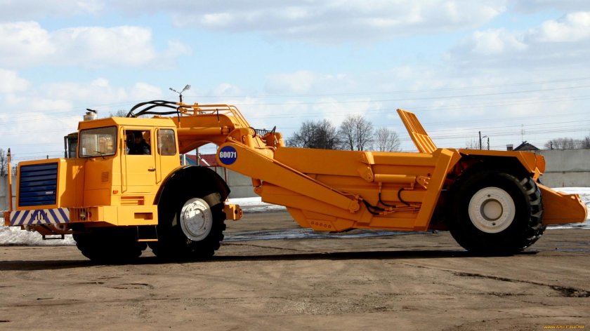 Скрепер самоходный МОАЗ-60148