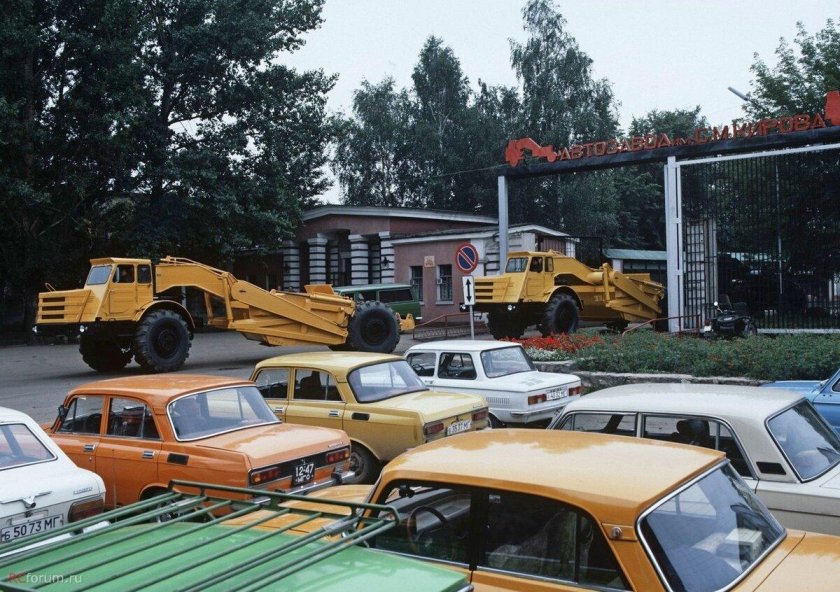 Могилевский автомобильный завод имени с.м Кирова
