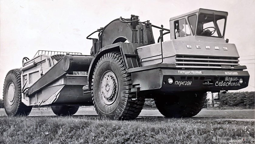 Скрепер БЕЛАЗ 531