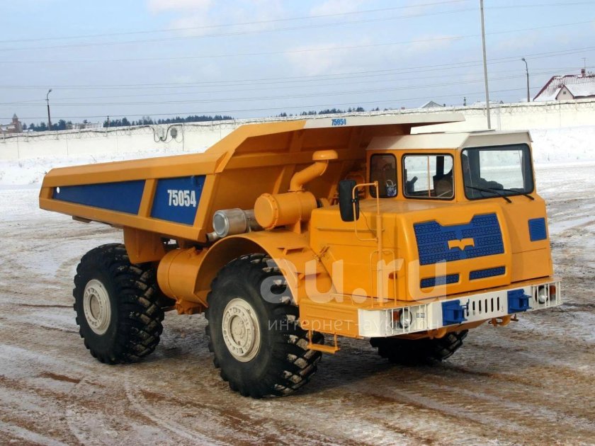 Самосвал МОАЗ-75054