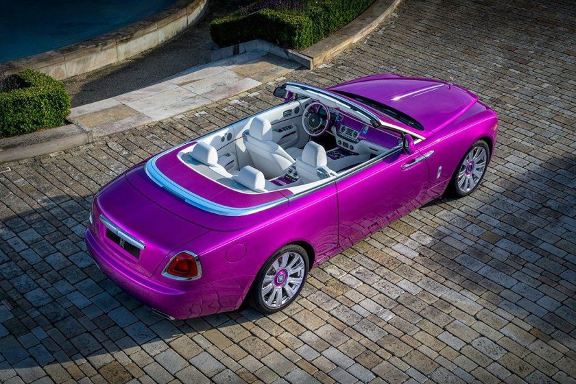 Роллс Ройс кабриолет розовый