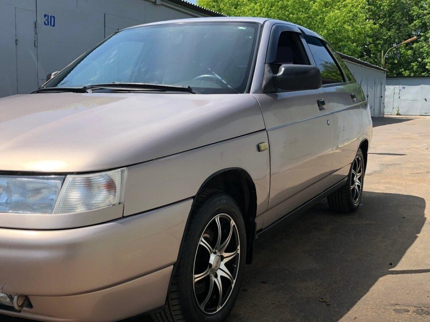 ВАЗ 2112 бежево сиреневый