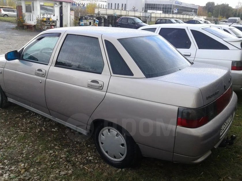 Лада 2110 серебристая