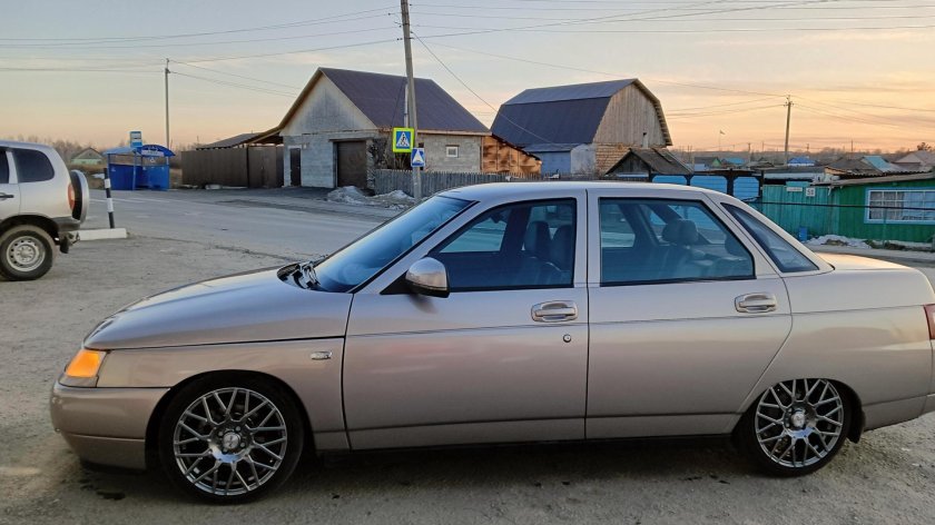 ВАЗ 2110 2007 Звездная пыль