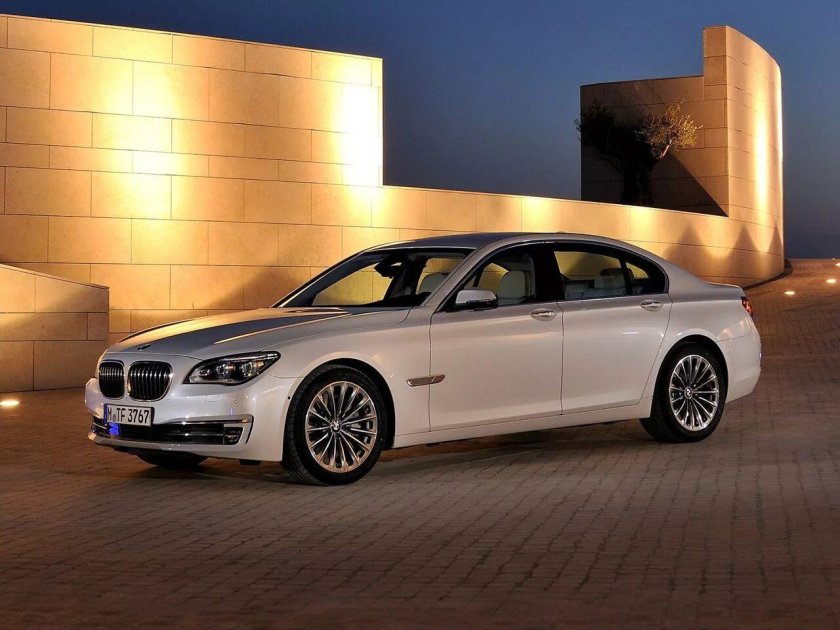 BMW 750li f02