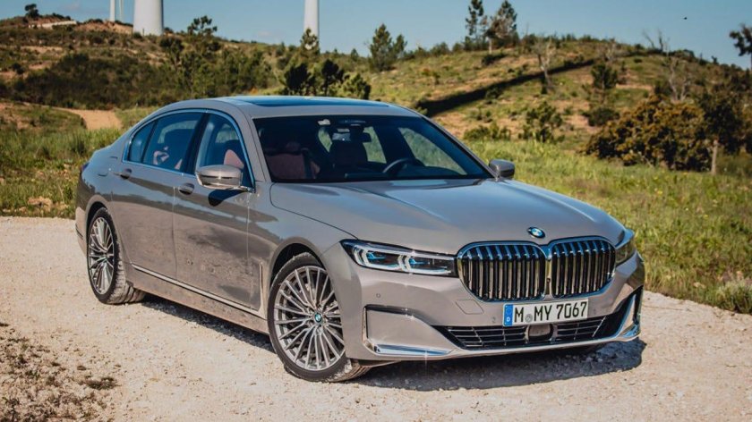 БМВ 750 li 2020