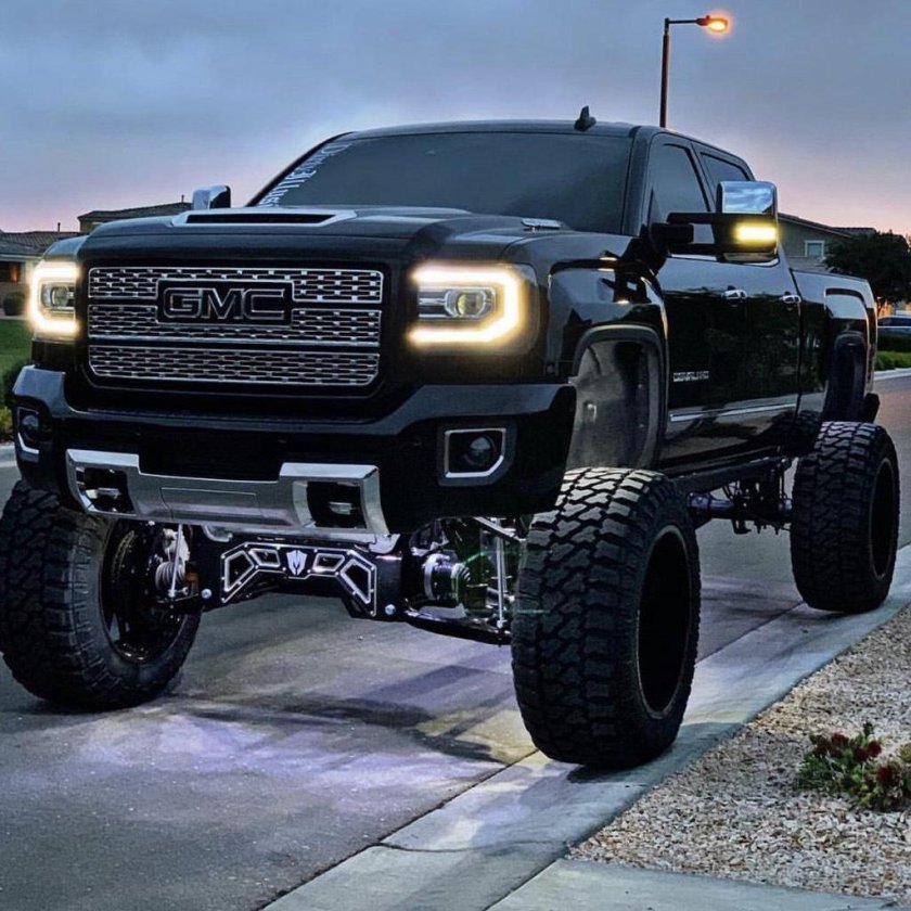 Джип GMC 3500 лифтовый