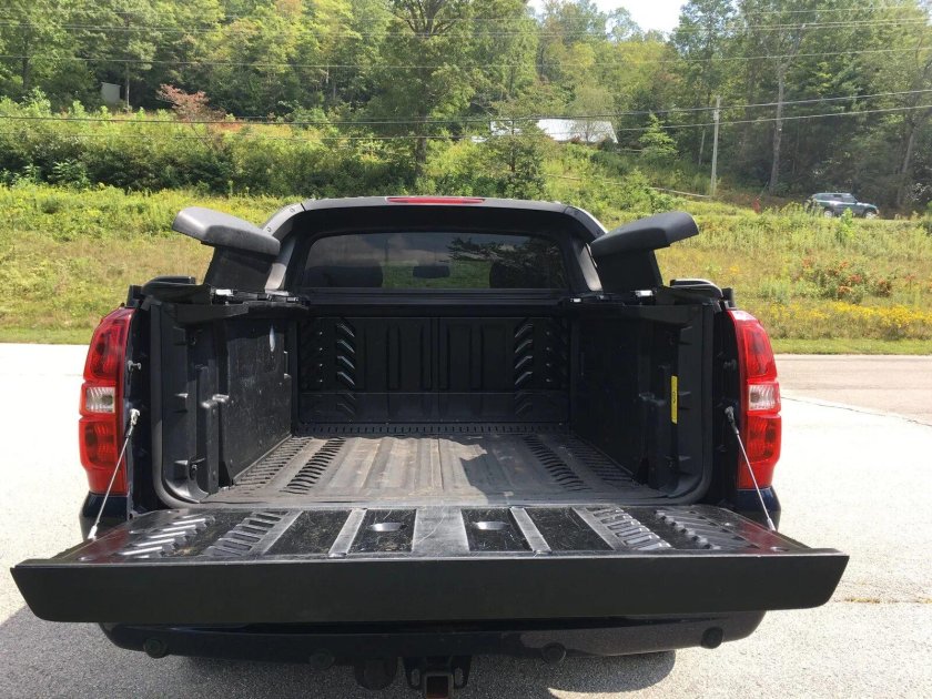 Chevrolet Avalanche 2011