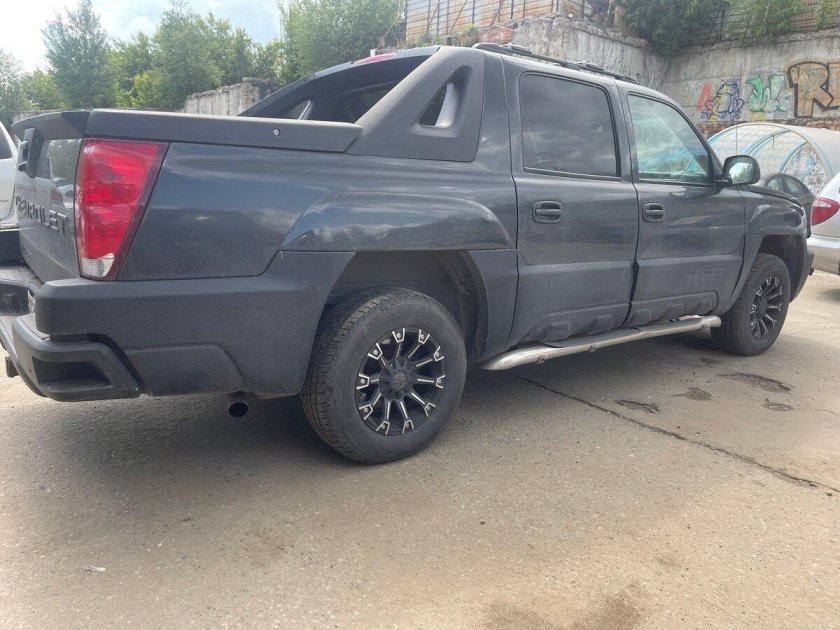 Шевроле Аваланч 2003