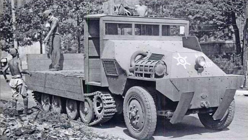 Японский полугусеничный БТР Хо-ха