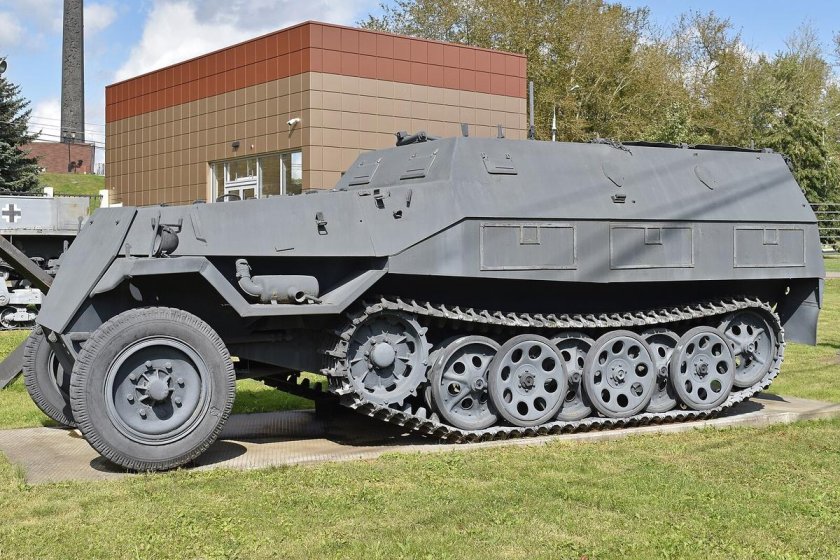 SD KFZ 251 Ханомаг