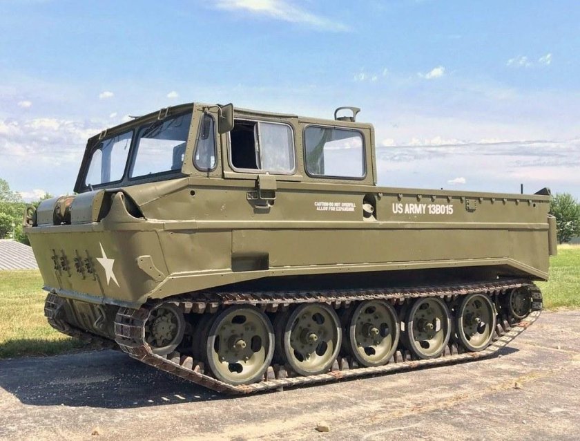 Гусеничный снегоболотоход НГТУ 2401