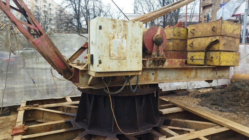 Башенный кран кб 405