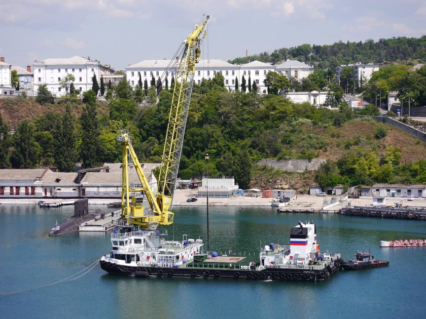 СПК 54150 плавучий кран