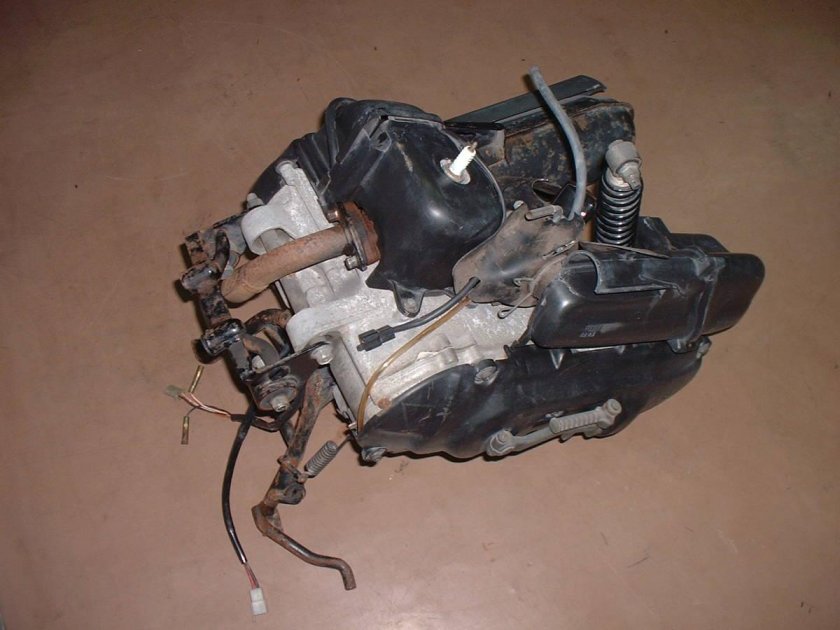 Yamaha Champ мотор