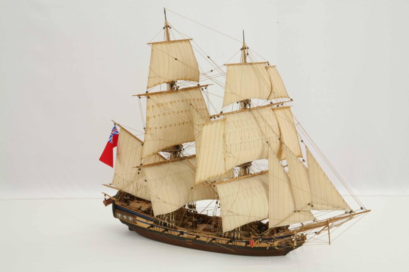 Парусный двухмачтовый Бриг