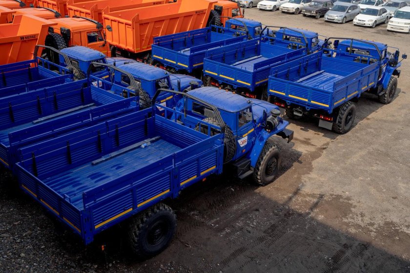 Урал грузовой автомобиль