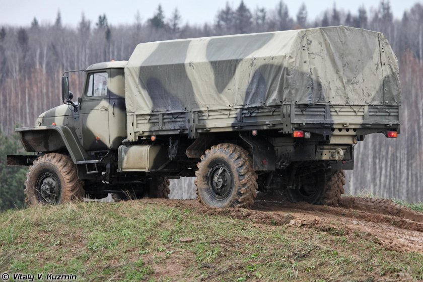 Урал 43206 военный