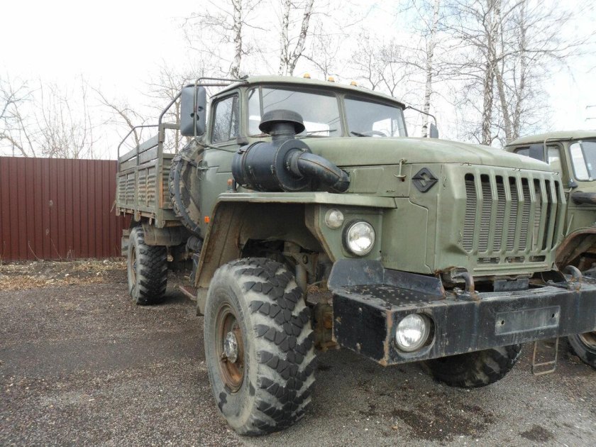 Урал 4320 бортовой
