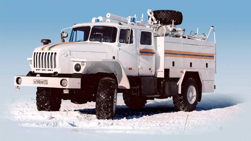 Урал грузовик 43206