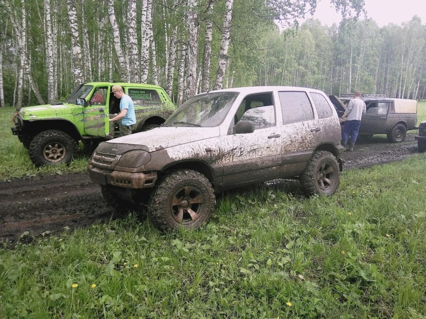 Нива Шевроле по бездорожью