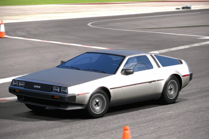 DELOREAN DMC-12