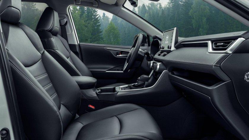 Toyota rav4 новый