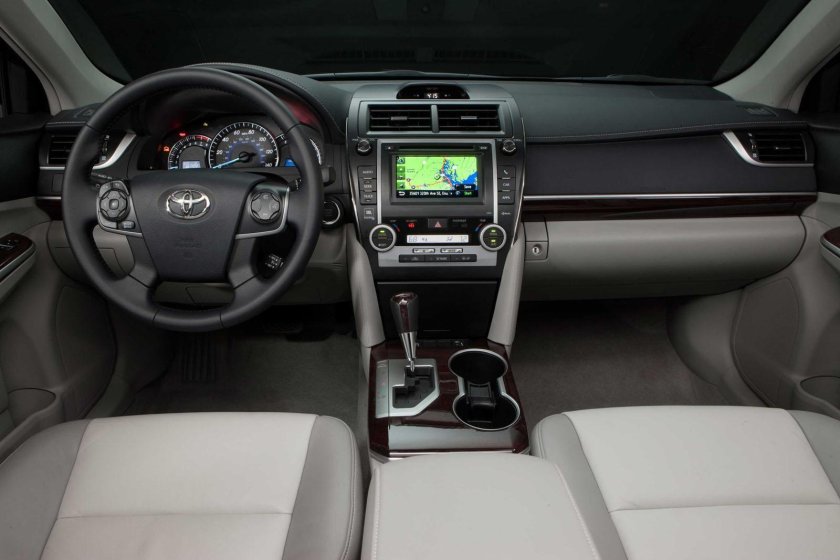 Toyota Camry XLE 2011