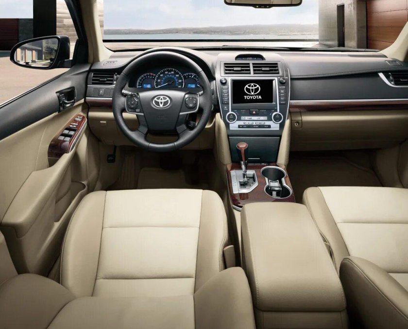 Toyota Camry 2013