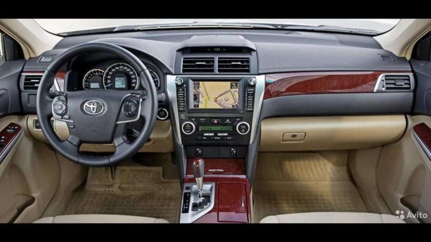 Toyota Camry 2014 салон
