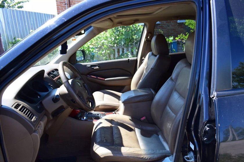 Acura MDX 2004 салон