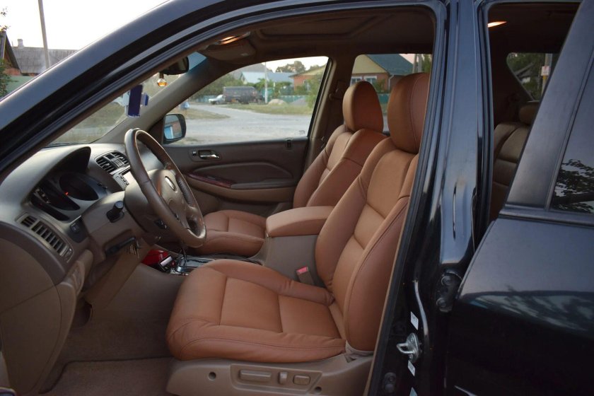 Сиденья Acura MDX 2 бежевые
