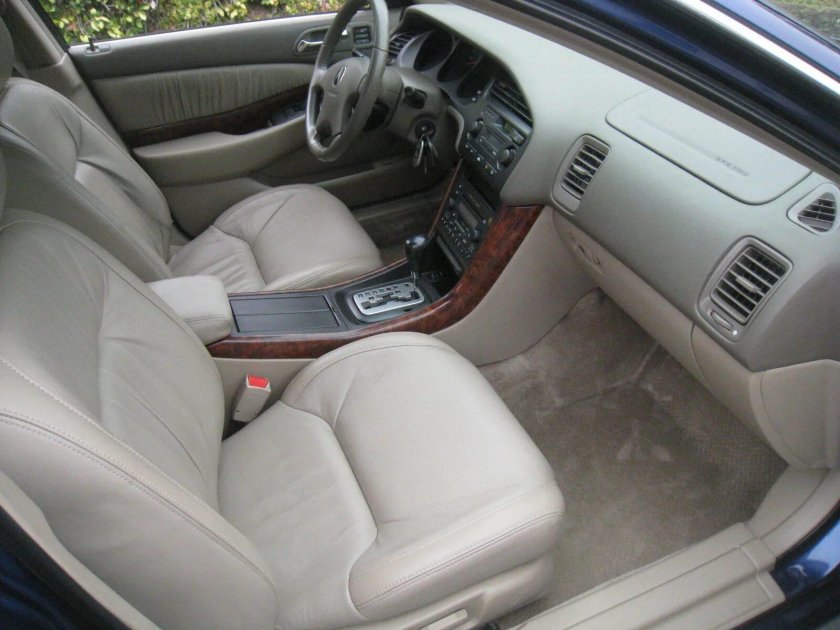 Акура ТЛ 3.2 2005