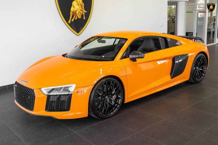 Audi r8 v10 Plus оранжевый