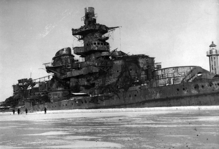 «Гнейзенау» (нем. Gneisenau) — линкор