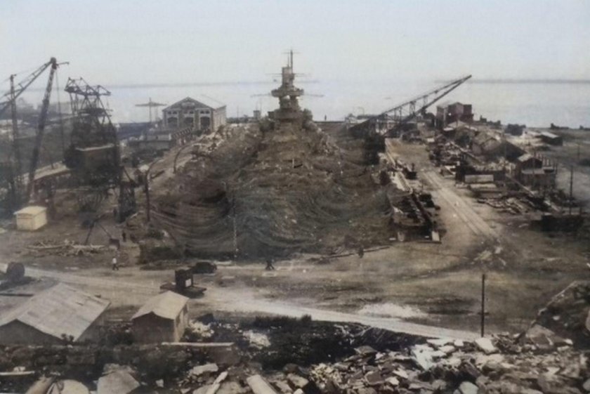 Линкор Гнейзенау затопленный