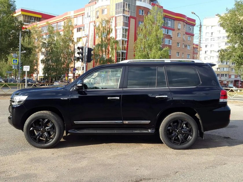 Тойота ландкрузер 200 r20